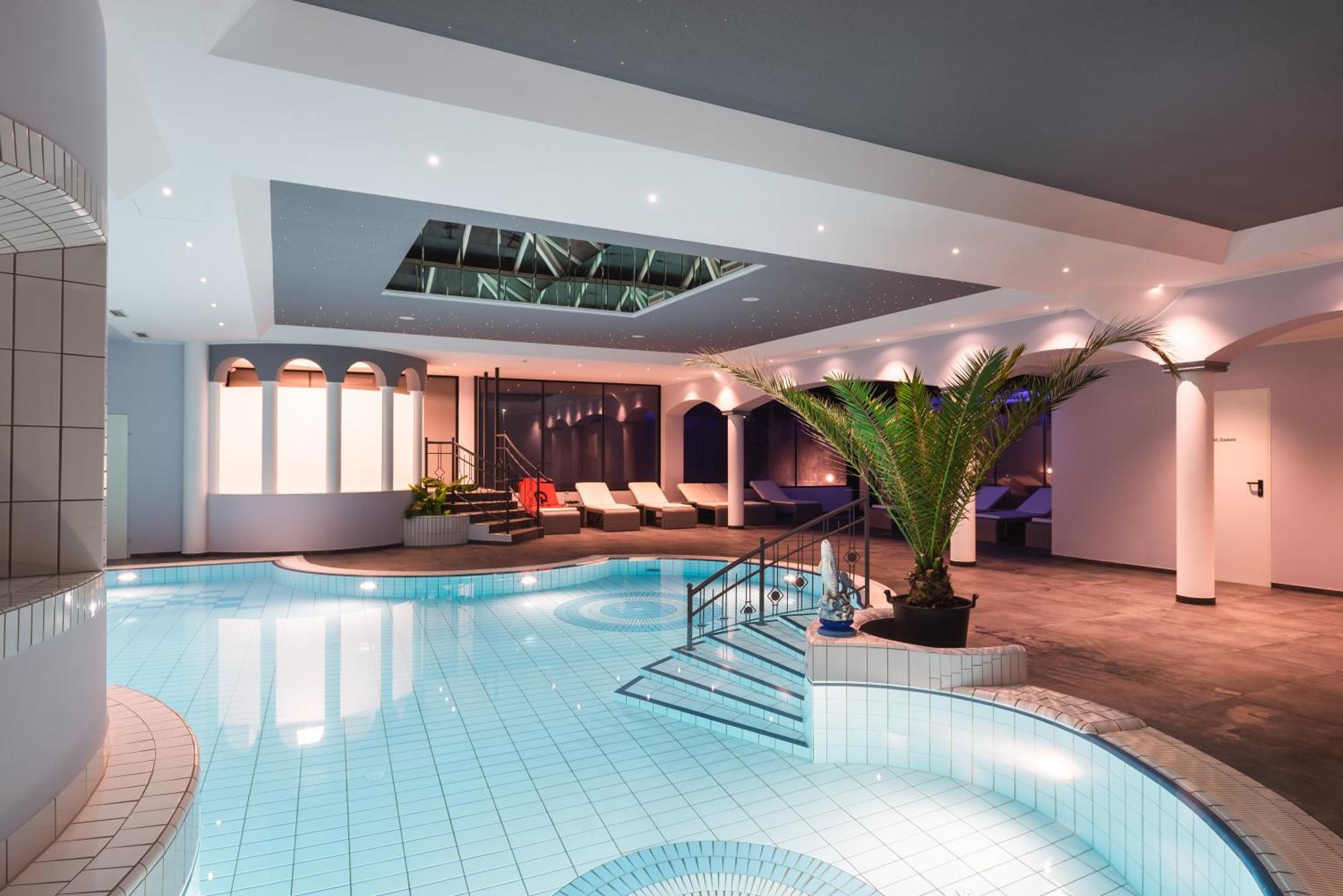 25H Spa-Residenz Pools In & Out, Private Garden & Beach Neusiedl am See Dış mekan fotoğraf